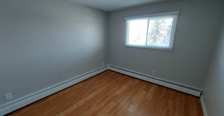 5904 51 Avenue, Red Deer, AB, T4N 4H9 - 6