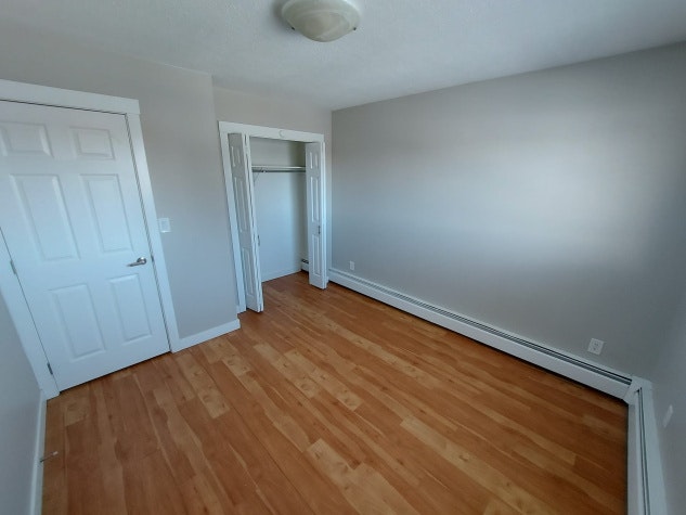 5904 51 Avenue, Red Deer, AB, T4N 4H9 - 5