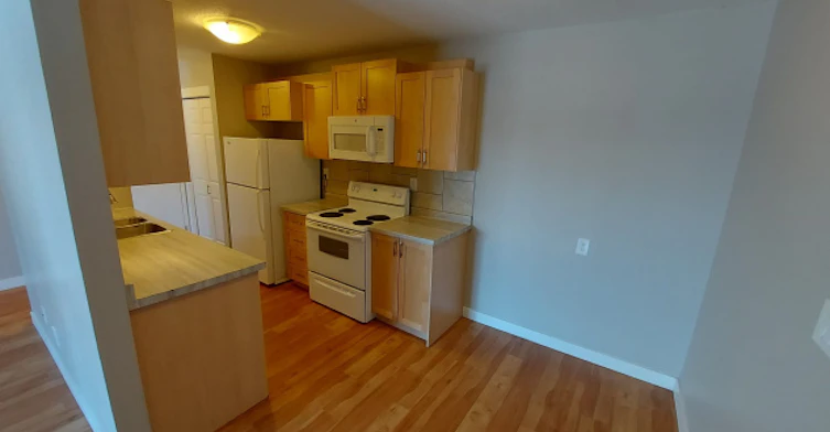 5904 51 Avenue, Red Deer, AB, T4N 4H9 - 2