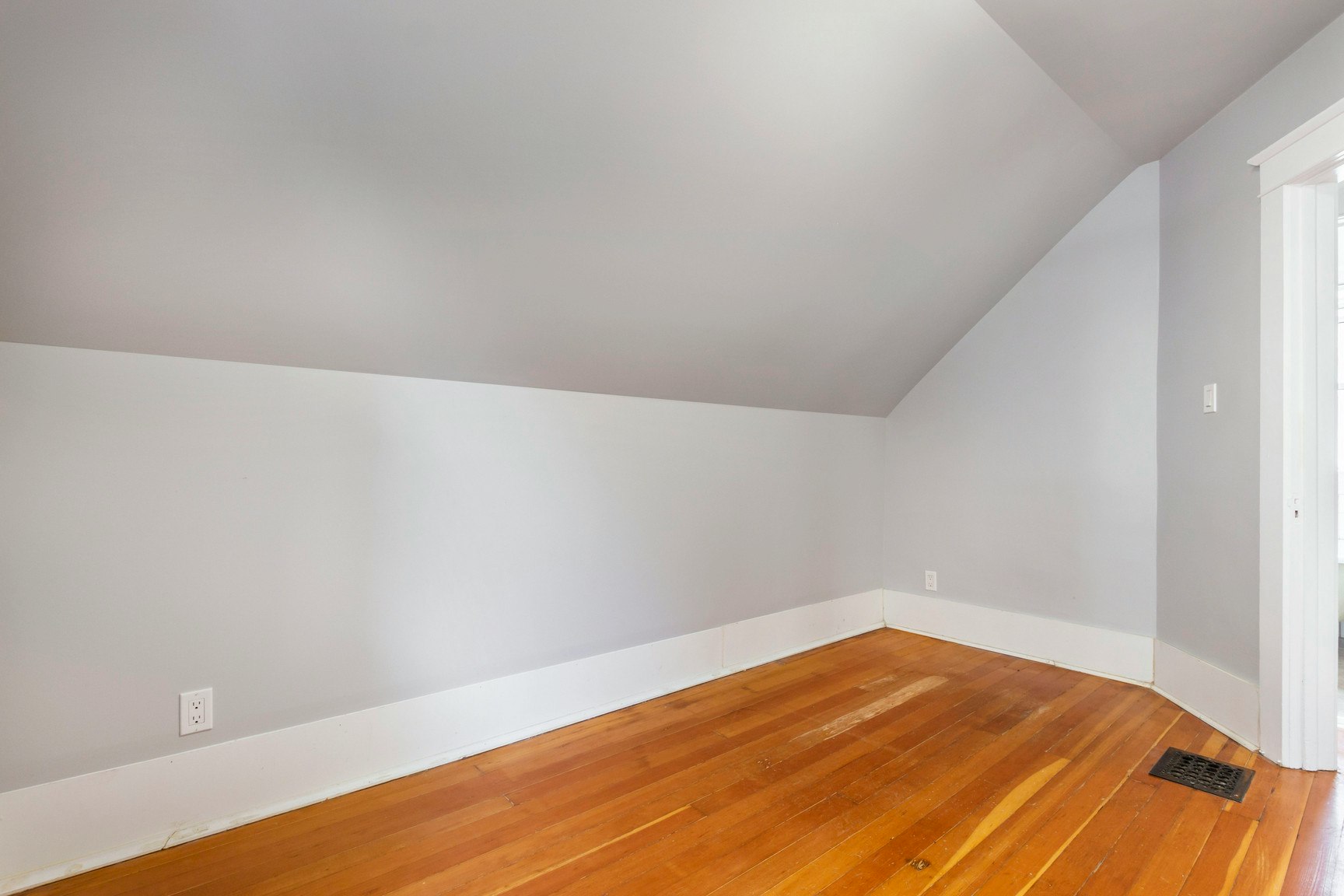 120 Glasgow Street, Kitchener, ON, N2G 1T1 - 12