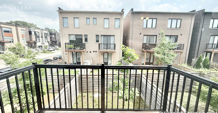 1-21 Blackstone Street, Toronto, ON, M6L 0A5 - 13