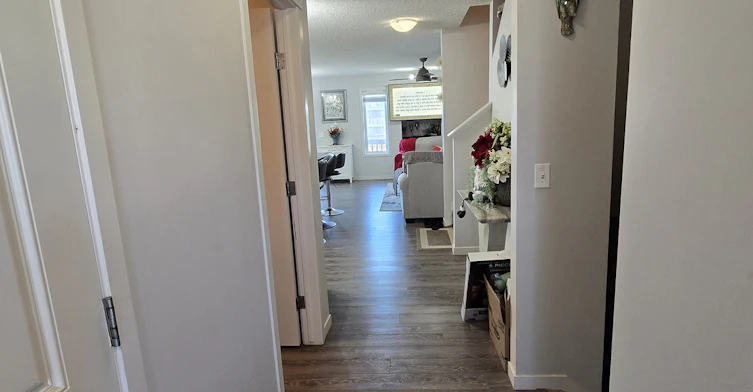 2622 16 Street Northwest, Edmonton, AB, T6T 0W2 - 3