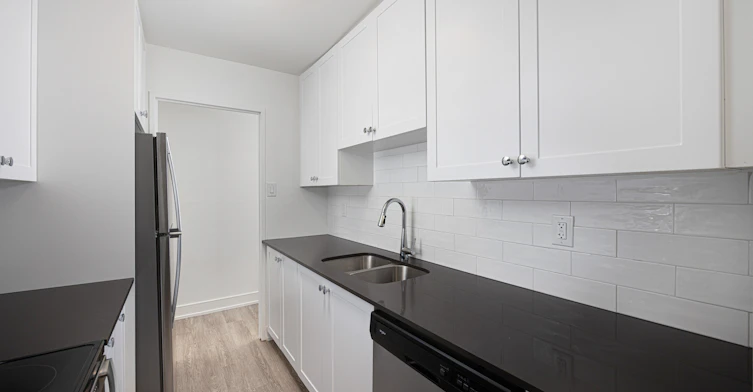 276-102-278 Cedar Avenue, Richmond Hill, ON, L4C 2B4 - 2