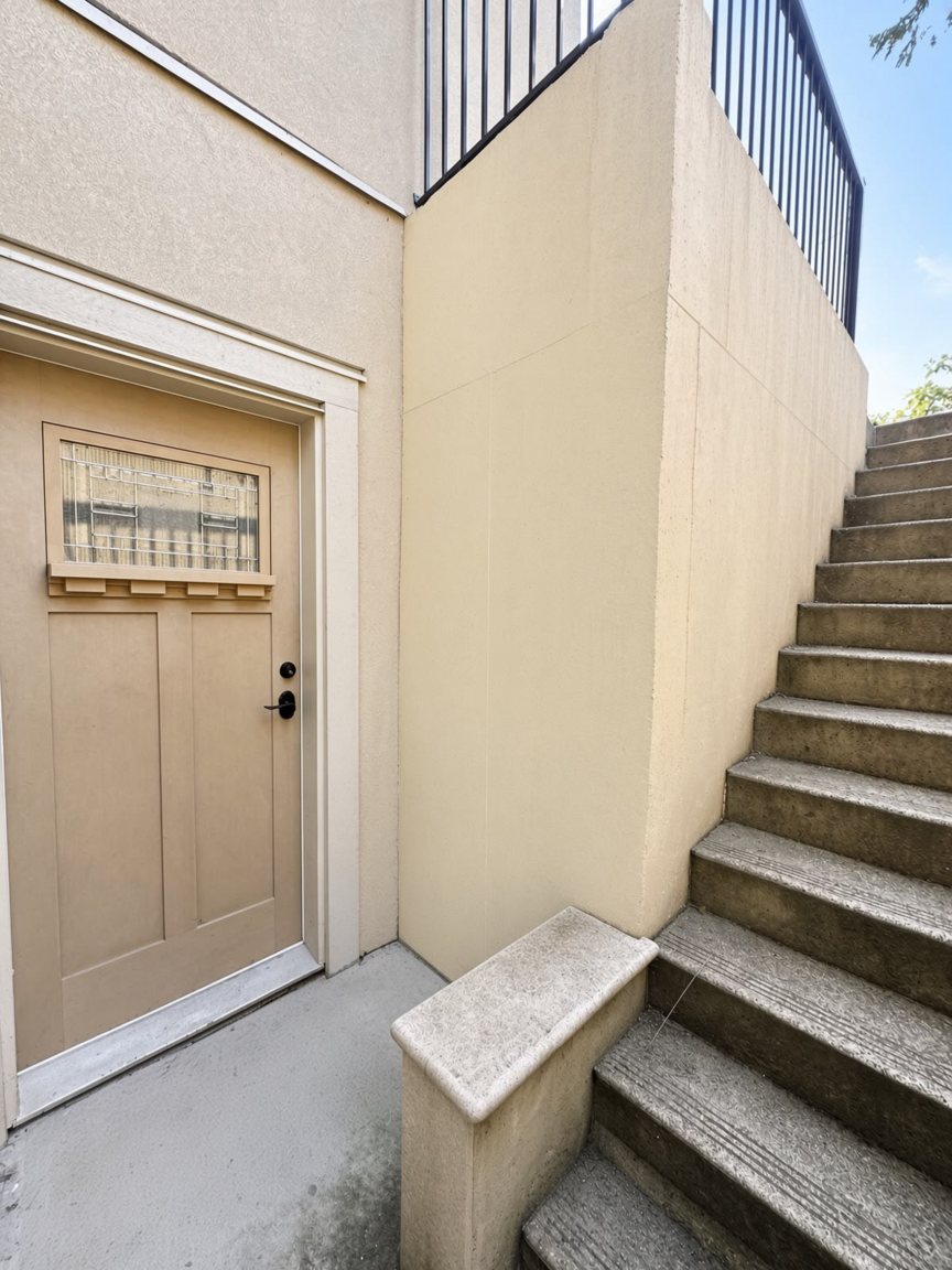 1775 Mathers Avenue, West Vancouver, BC, V7V 2G6