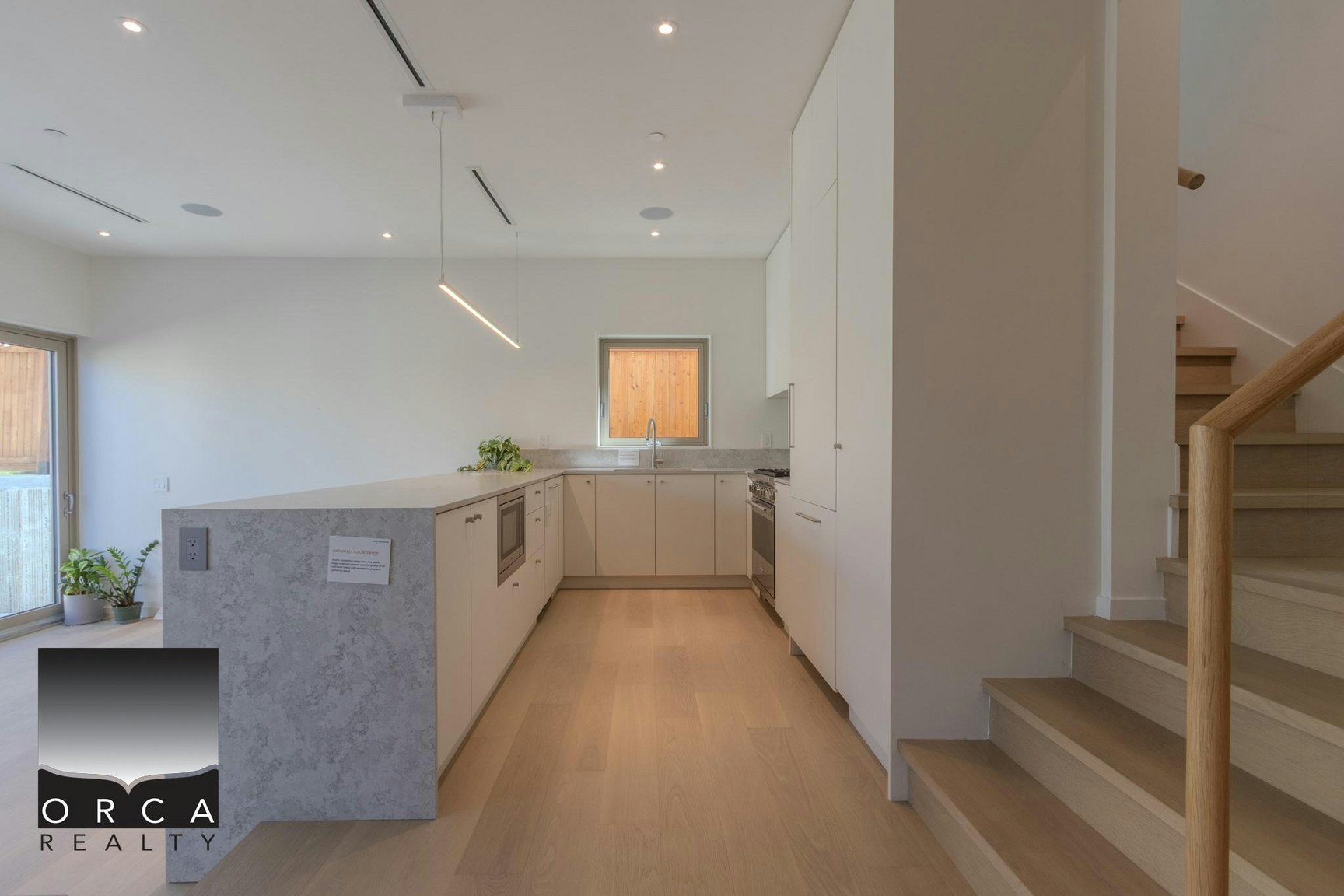 2915 East 5th Avenue, Vancouver, BC, V5M 1N6 - 6