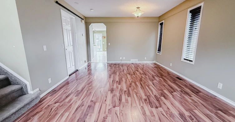 Upper-27 Hidden Crescent Northwest, Calgary, AB, T3A 5L3 - 9