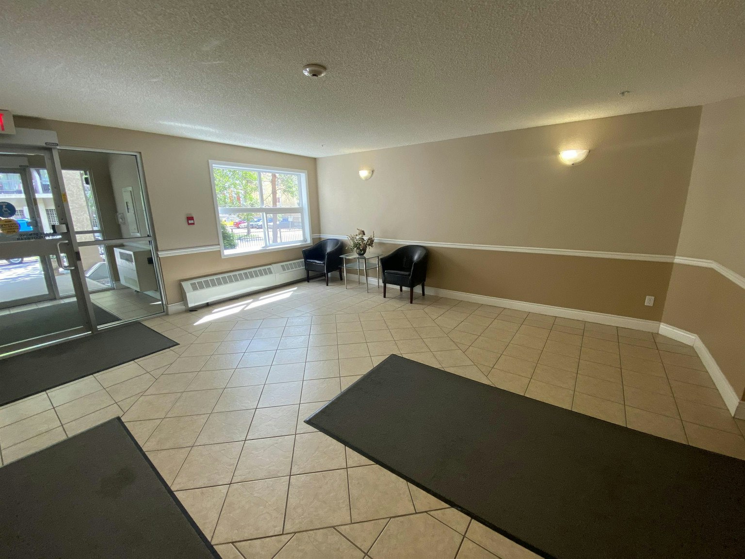 219-12838 65 Street Northwest, Edmonton, AB, T5A 5H3 - 2