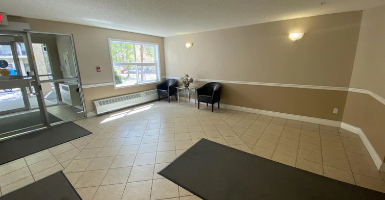 219-12838 65 Street Northwest, Edmonton, AB, T5A 5H3 - 2