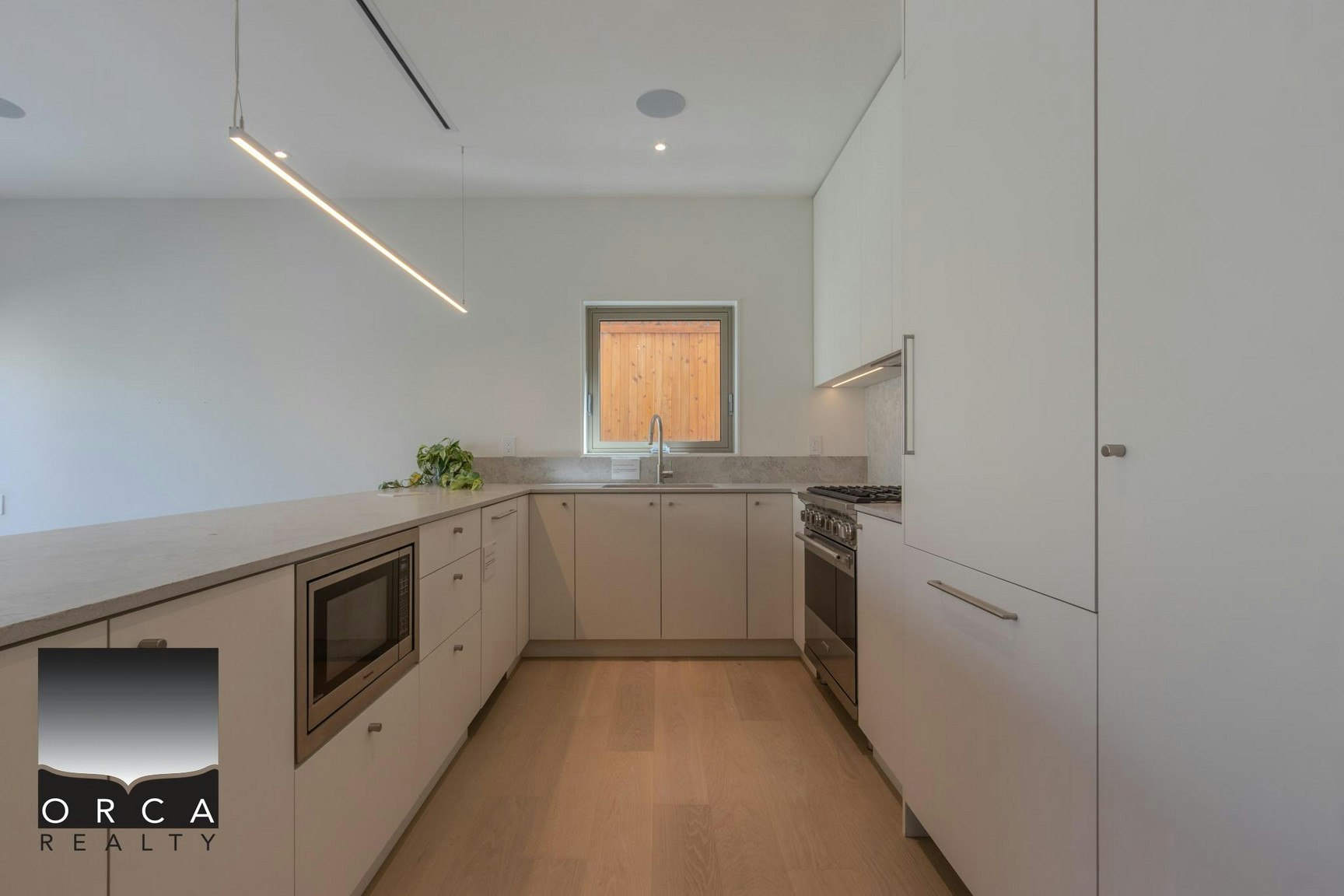 2915 East 5th Avenue, Vancouver, BC, V5M 1N6 - 8