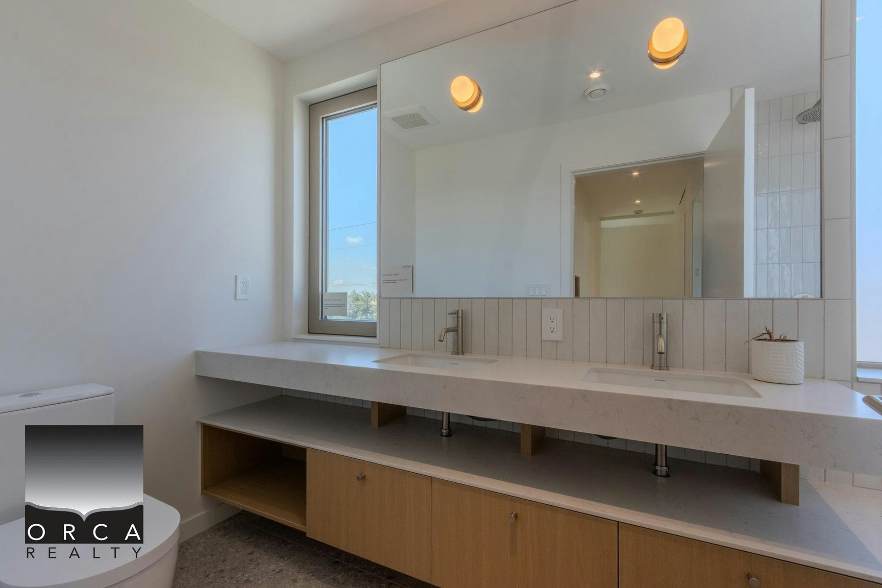 2915 East 5th Avenue, Vancouver, BC, V5M 1N6 - 13