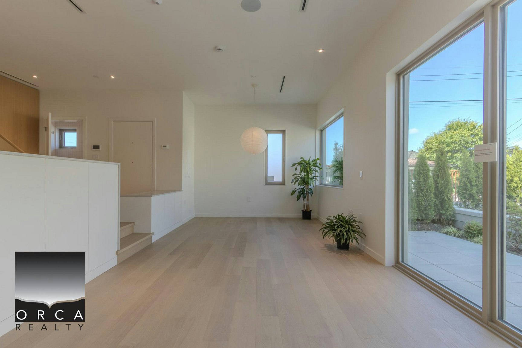 2915 East 5th Avenue, Vancouver, BC, V5M 1N6 - 2