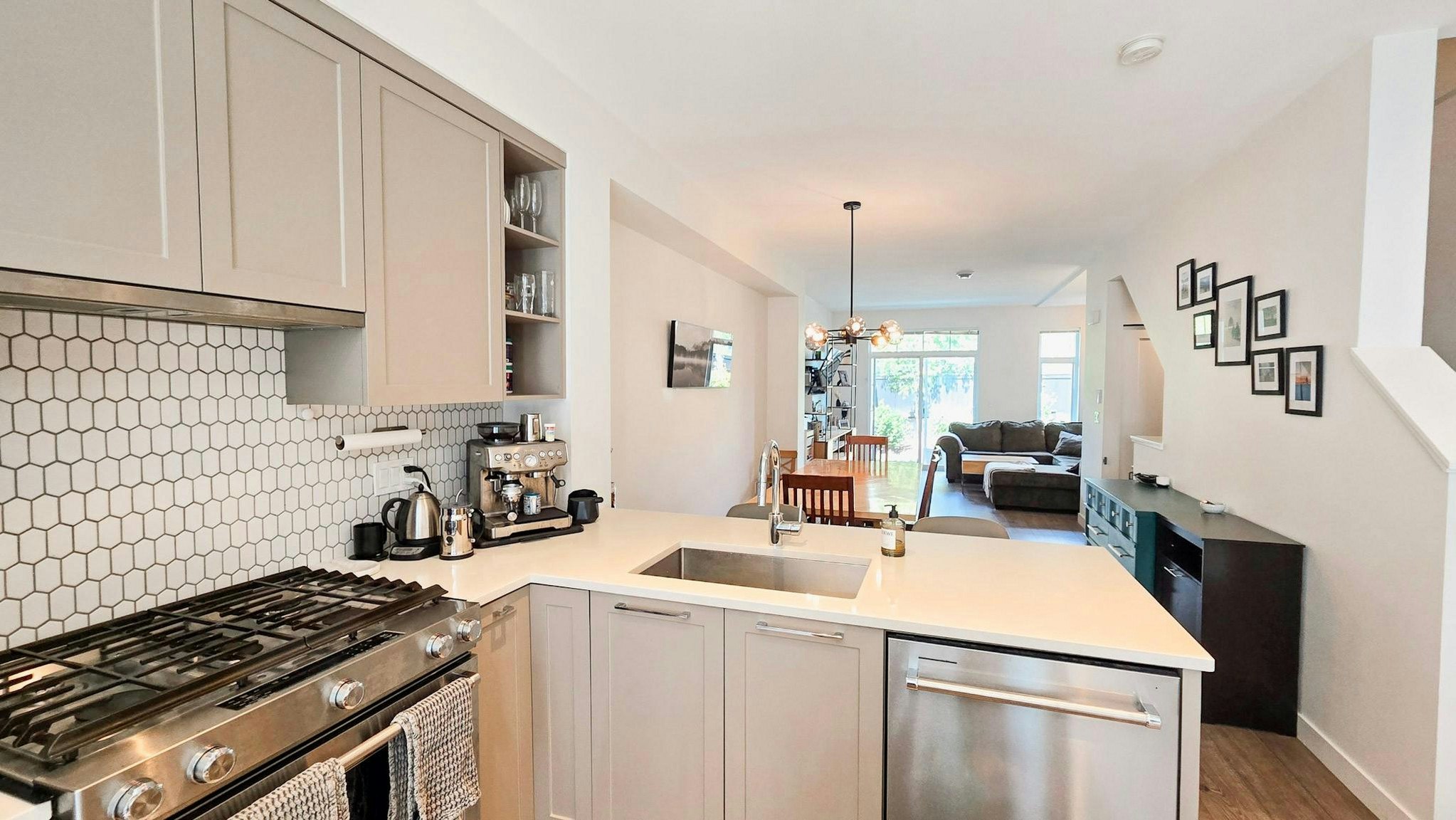 3565 Baycrest Avenue, Coquitlam, BC, V3B 2W7 - 5
