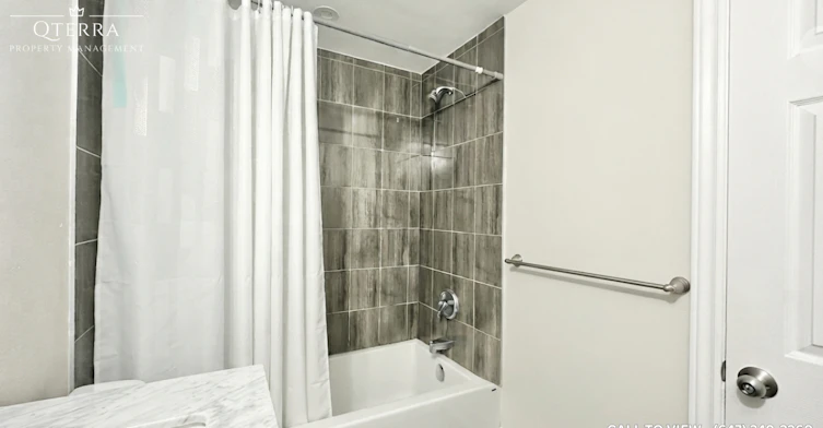 3-340 Atlas Avenue, Toronto, ON, M6C 3P9 - 11
