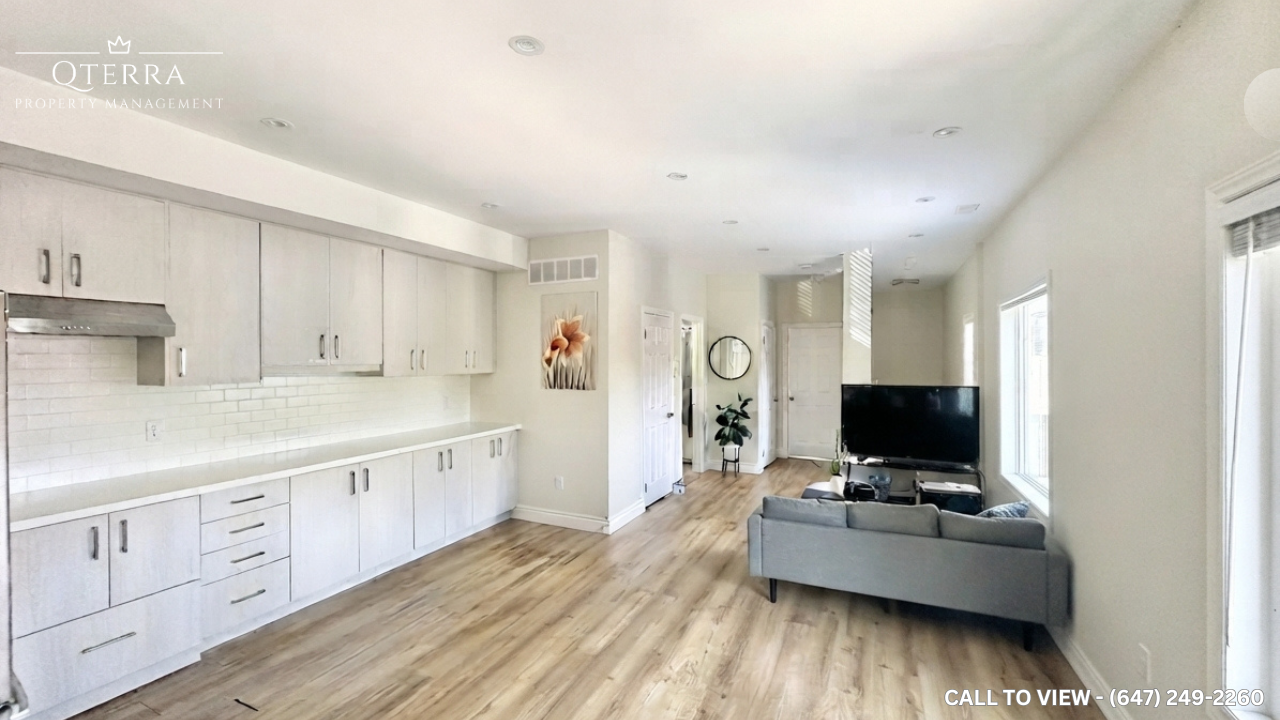 3-340 Atlas Avenue, Toronto, ON, M6C 3P9 - 4