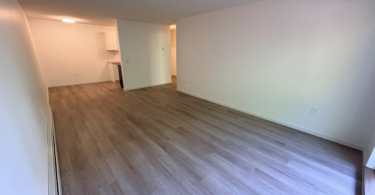 102-122 East 18th Street, North Vancouver, BC, V7L 2X5 - 7