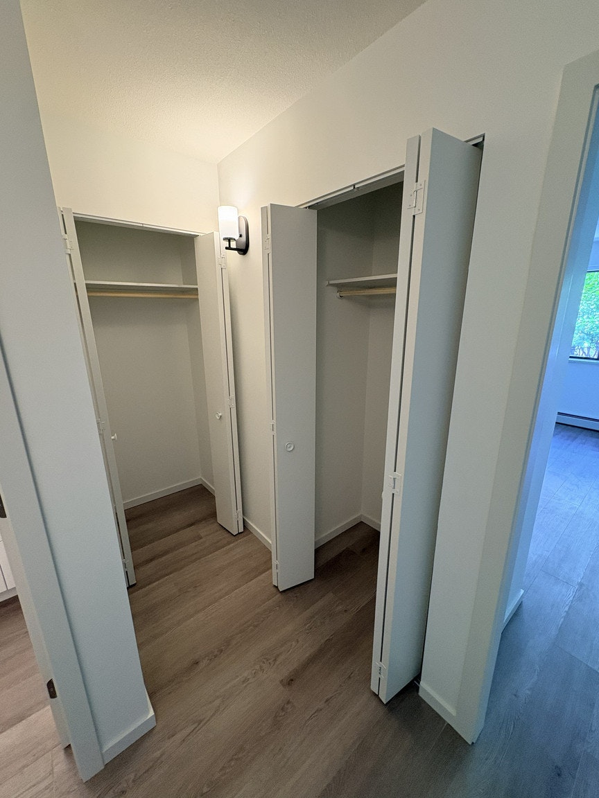 102-122 East 18th Street, North Vancouver, BC, V7L 2X5 - 9