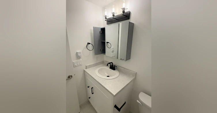 103-122 East 18th Street, North Vancouver, BC, V7L 2X5 - 6