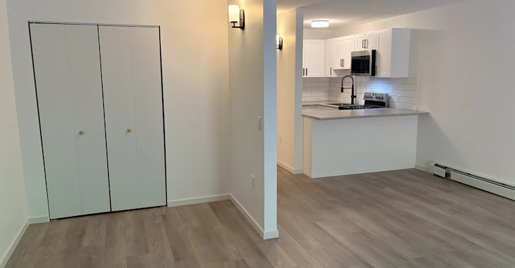 103-122 East 18th Street, North Vancouver, BC, V7L 2X5 - 10