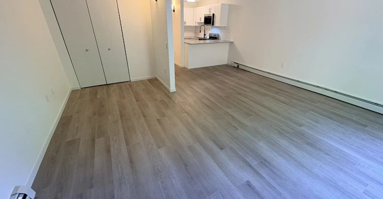 103-122 East 18th Street, North Vancouver, BC, V7L 2X5 - 3
