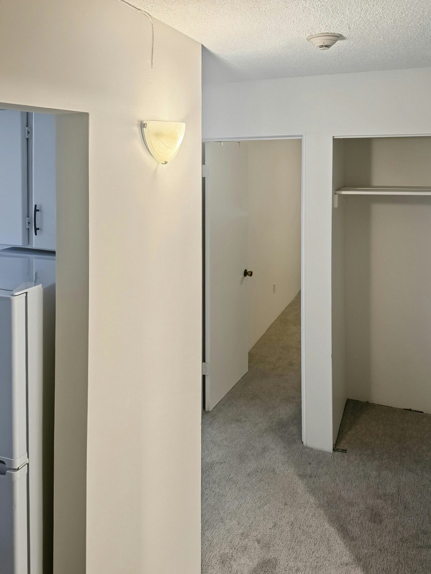 105-122 East 18th Street, North Vancouver, BC, V7L 2X5 - 8