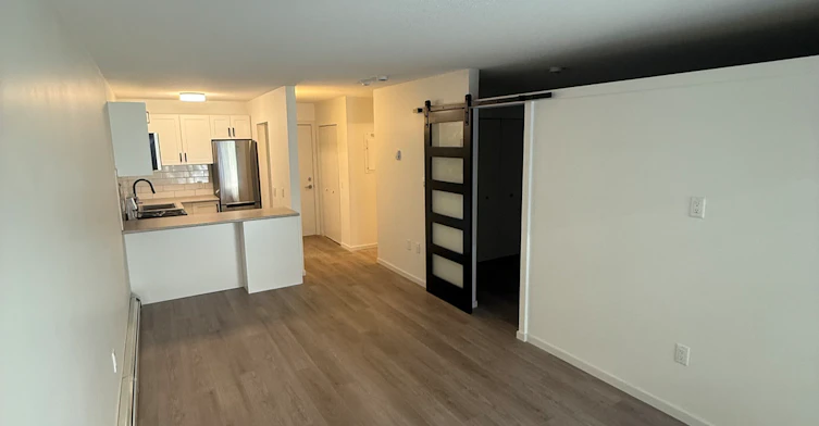 106-122 East 18th Street, North Vancouver, BC, V7L 2X5 - 6