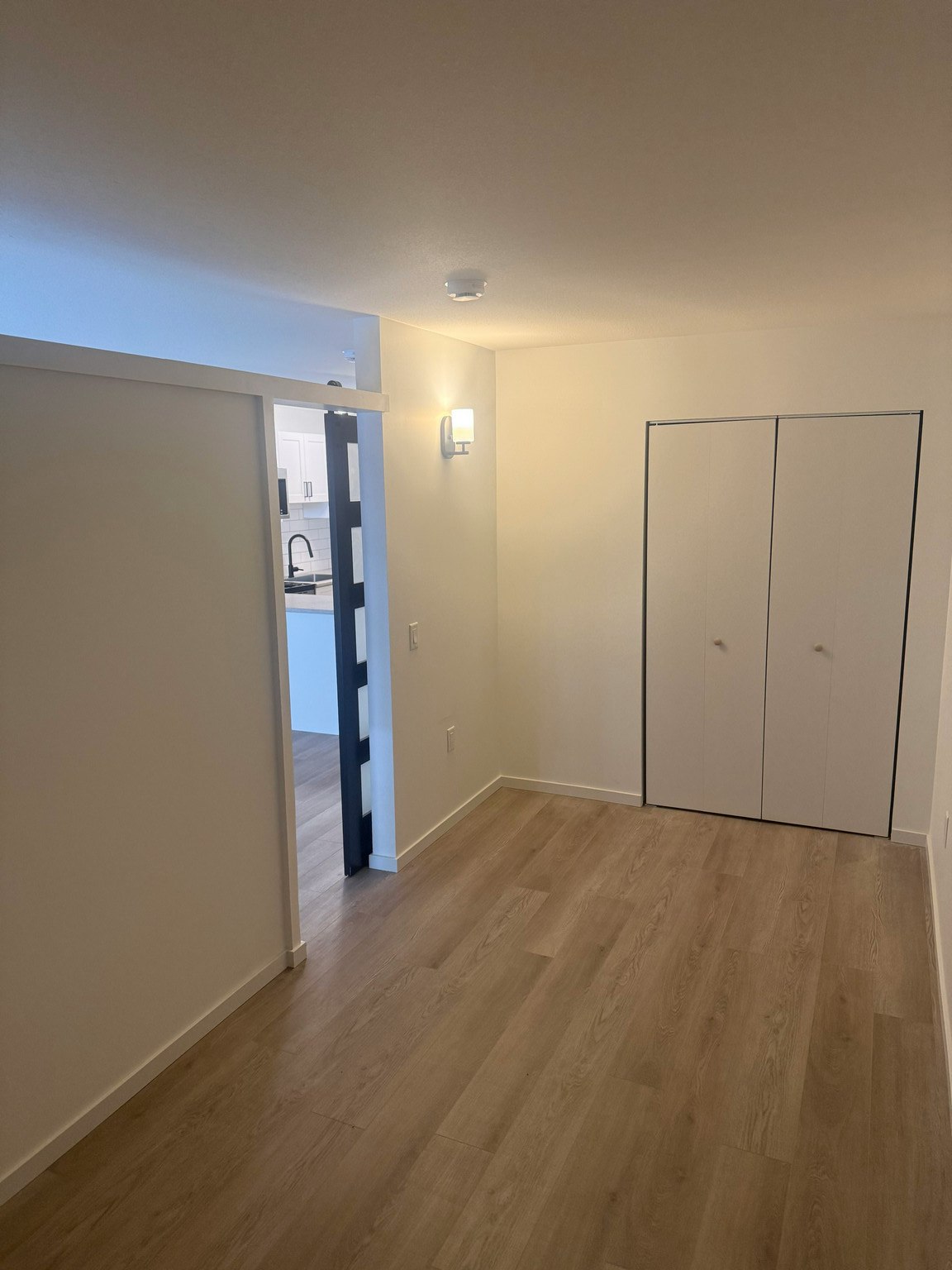106-122 East 18th Street, North Vancouver, BC, V7L 2X5 - 5