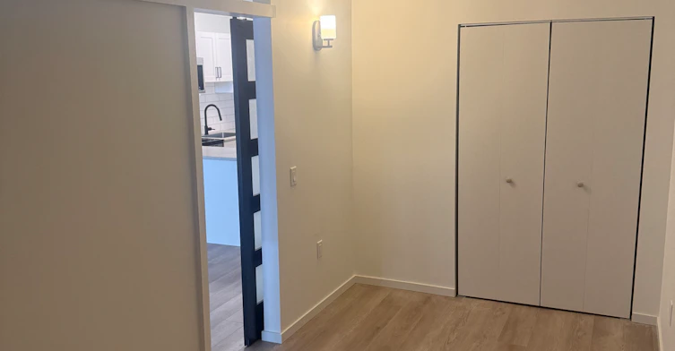 106-122 East 18th Street, North Vancouver, BC, V7L 2X5 - 5