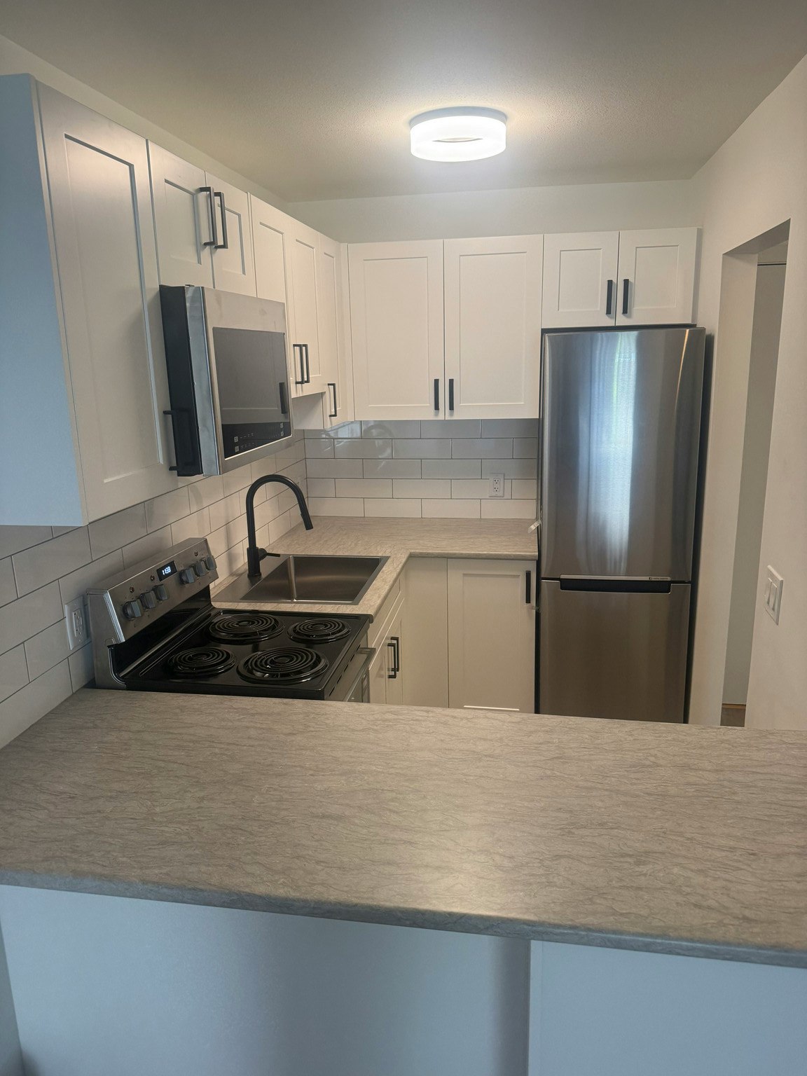 106-122 East 18th Street, North Vancouver, BC, V7L 2X5 - 4