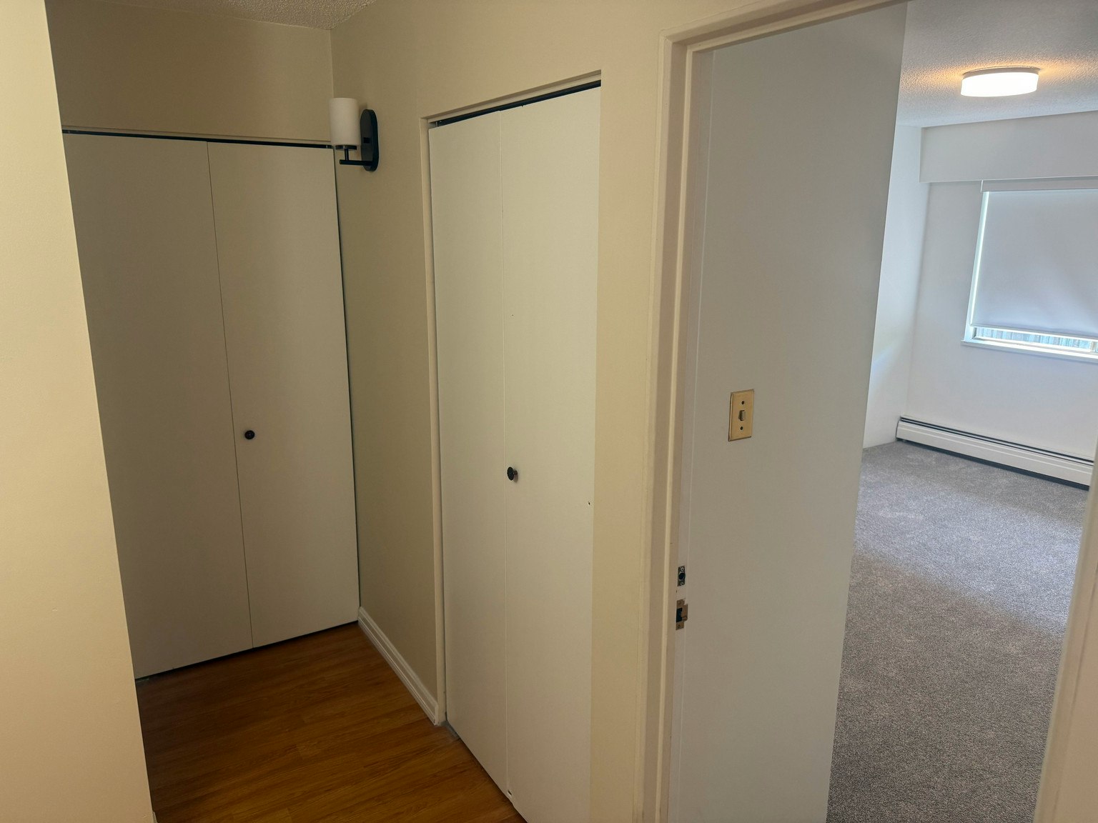 202-122 East 18th Street, North Vancouver, BC, V7L 2X5 - 2