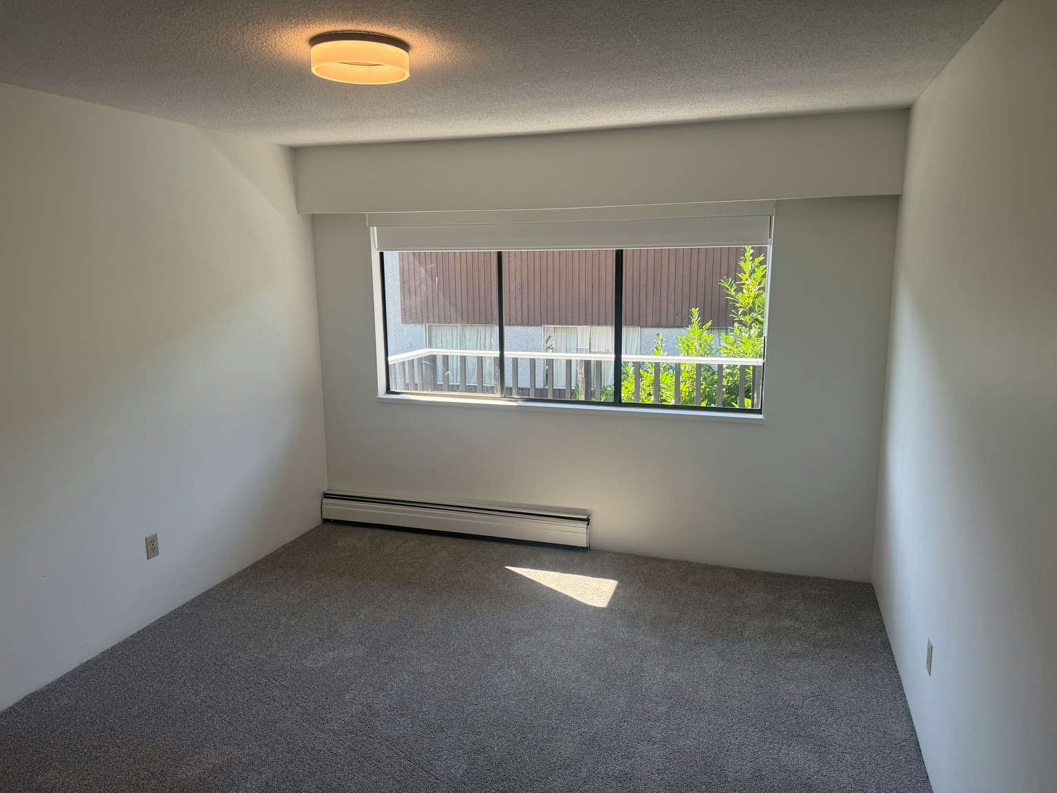 202-122 East 18th Street, North Vancouver, BC, V7L 2X5 - 4