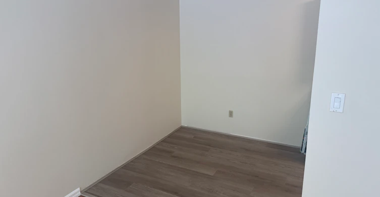 202-122 East 18th Street, North Vancouver, BC, V7L 2X5 - 6