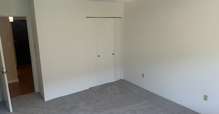 202-122 East 18th Street, North Vancouver, BC, V7L 2X5 - 3
