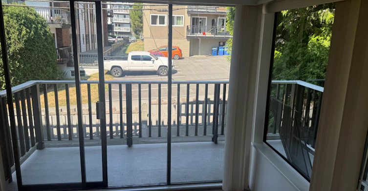 205-122 East 18th Street, North Vancouver, BC, V7L 2X5 - 4