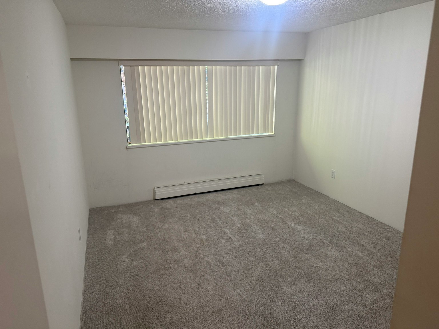 207-122 East 18th Street, North Vancouver, BC, V7L 2X5 - 4
