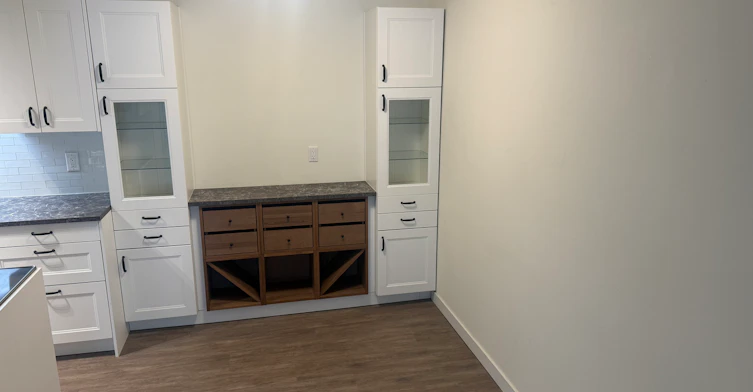 207-122 East 18th Street, North Vancouver, BC, V7L 2X5 - 2