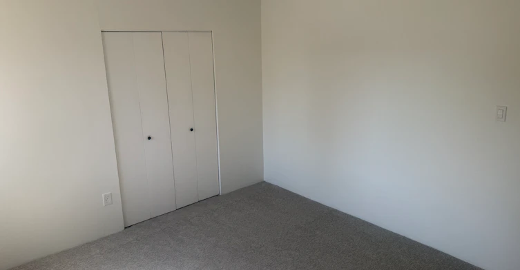208-122 East 18th Street, North Vancouver, BC, V7L 2X5 - 3