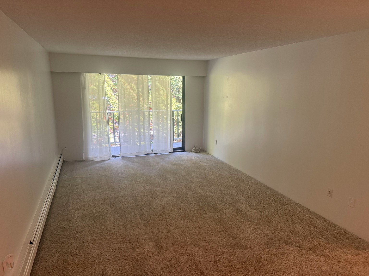 307-122 East 18th Street, North Vancouver, BC, V7L 2X5 - 4