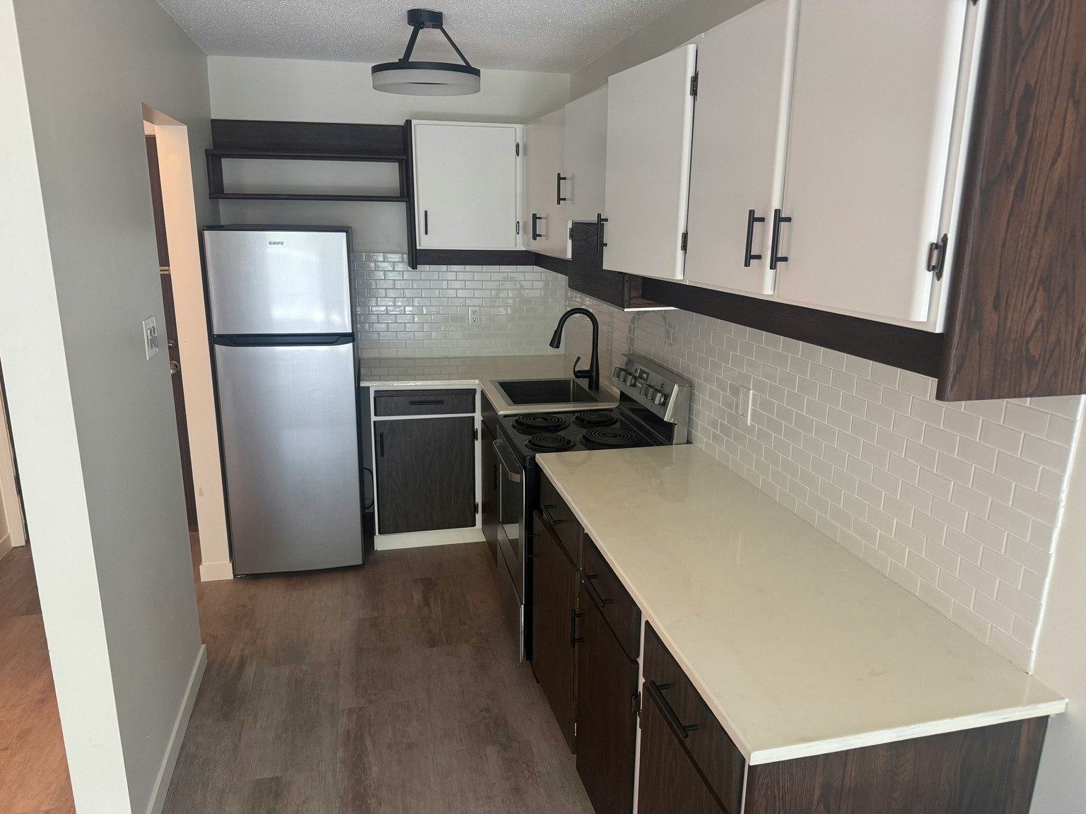203-122 East 18th Street, North Vancouver, BC, V7L 2X5 - 6
