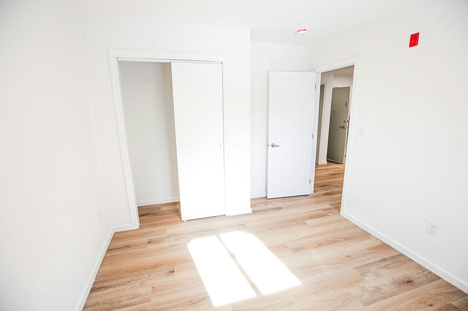 244 King Street, Welland, ON - 8