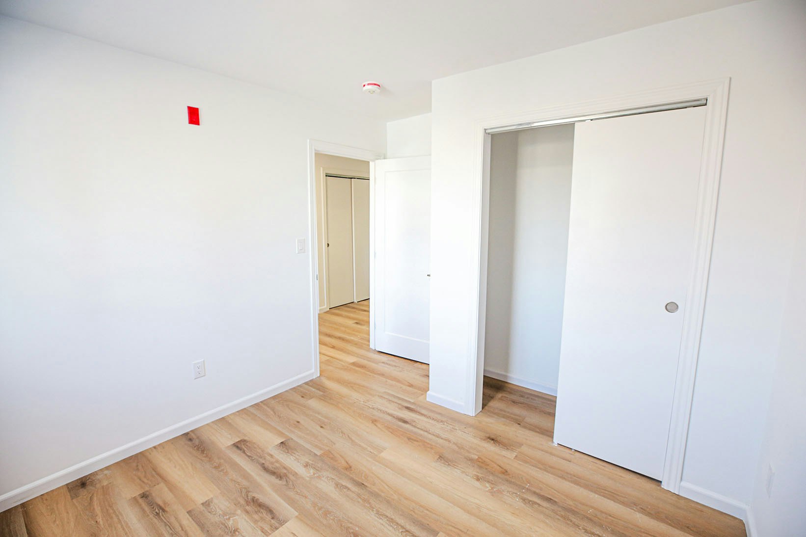 244 King Street, Welland, ON - 7