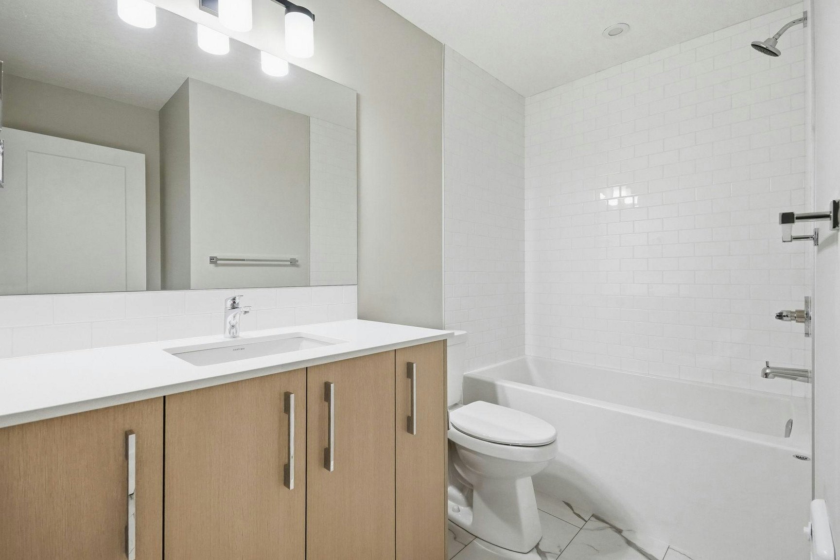 B-9433 Huxbury Drive Northeast, Calgary, AB, T1X 1G6 - 11