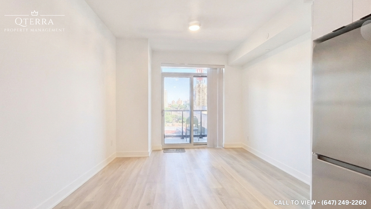 702-5105 Hurontario Street, Mississauga, ON, L4Z 0C9