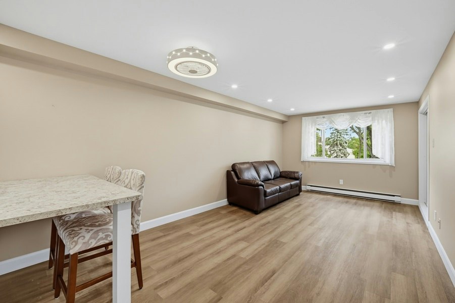 301-6376 Bilberry Drive, Ottawa, ON, K1C 4P6 - 6