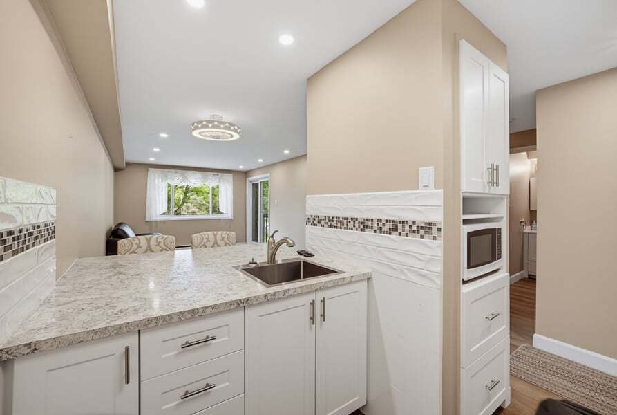 301-6376 Bilberry Drive, Ottawa, ON, K1C 4P6 - 5