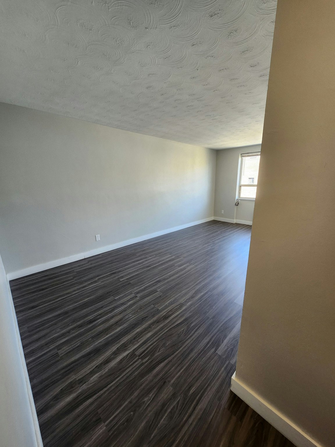 31 Spencer Avenue, Toronto, ON, M6K 2J9 - 7