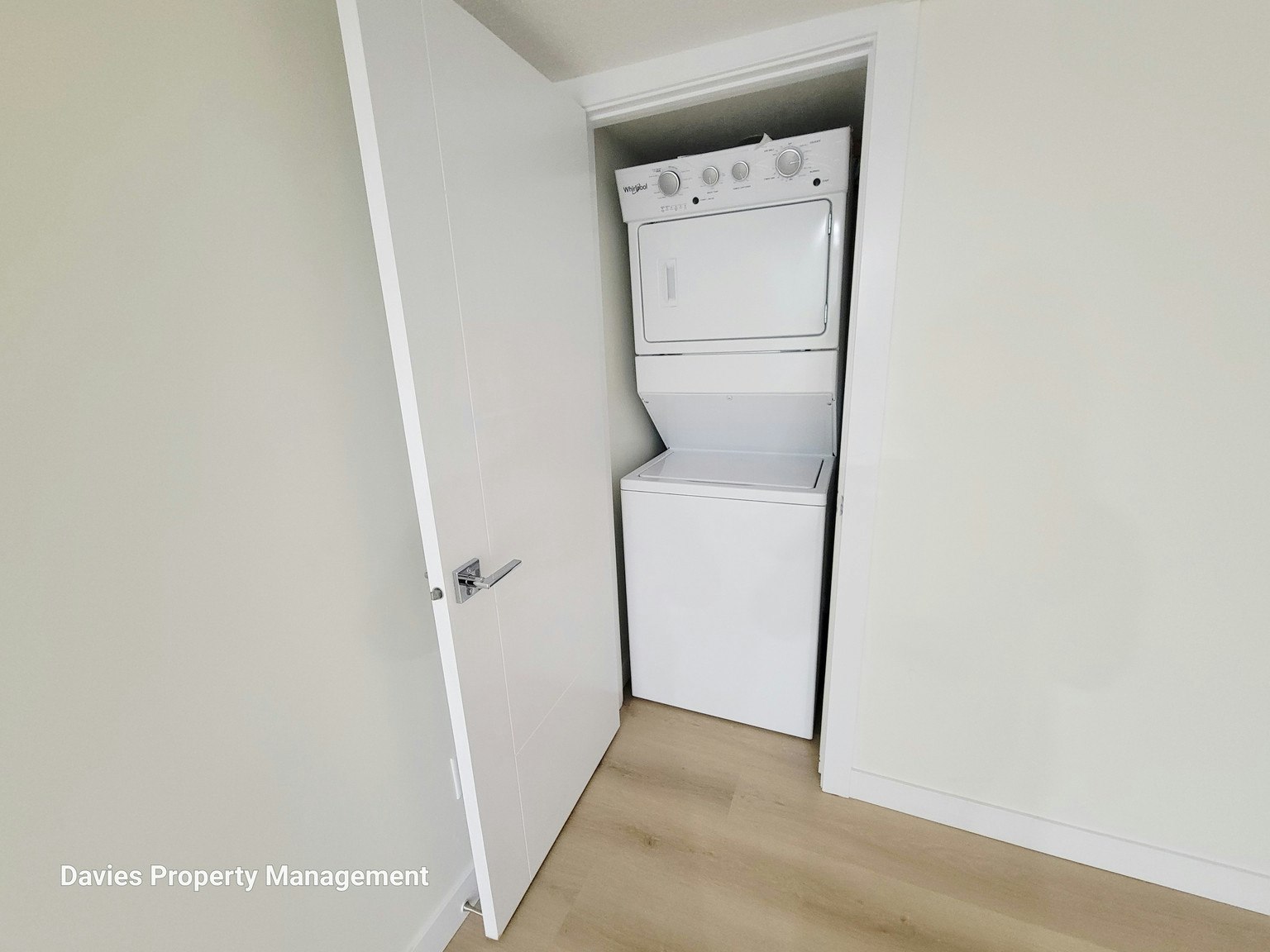 4677 177 Avenue Northwest, Edmonton, AB, T5Y 4G4 - 7