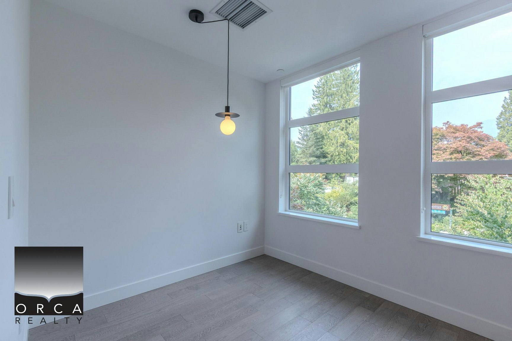 1055 Ridgewood Drive, North Vancouver, BC, V7R 0A5 - 7