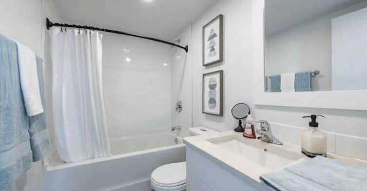 11635 102 Avenue Northwest, Edmonton, AB, T5K 0R4 - 4