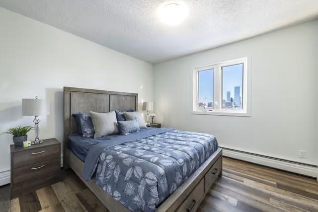11635 102 Avenue Northwest, Edmonton, AB, T5K 0R4 - 5