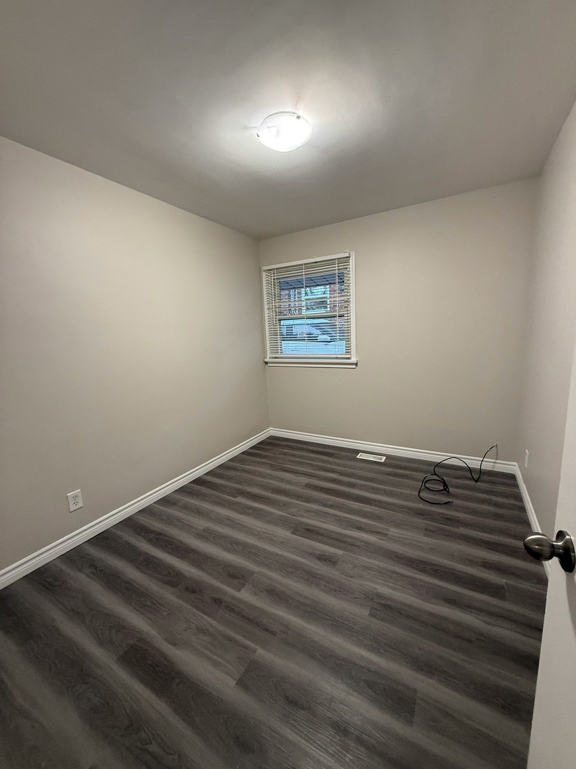 17 Laverne Avenue, Guelph, ON, N1E 1Y9 - 7